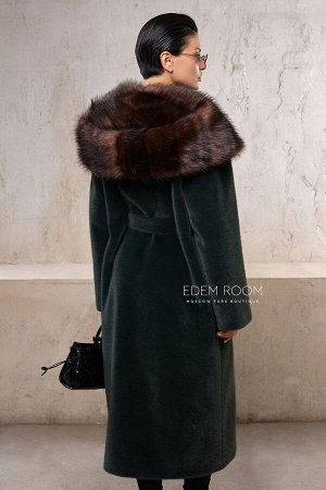 Длинная шуба с капюшоном из искусственного меха