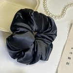Атласная объемная резинка для волос , черная