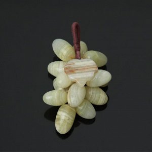 Сувенир  «Виноград», 13 ягод, оникс