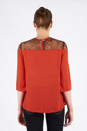 Женская блузка с вышивкой 2085 размер 42, 44