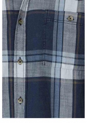 1r Мужская рубашка, синяя MUSTANG Мужественная рубашка в клетку Slim-Fit с классическим воротником, застежкой на пуговицах и 2 нагрудными карманами на пуговицах. Кокетка на спине. Контрастные изнутри 