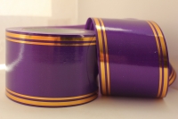 А814 Лента подарочная с золотой полоской  80 мм х 50 м, фиолетовая