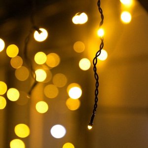 Гирлянда «Бахрома» 6 ? 0.7 м, IP44, УМС, тёмная нить, 120 LED, свечение тёплое белое, мерцание, 220 В