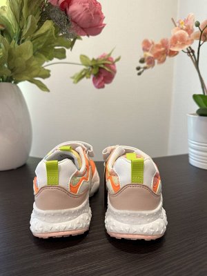 Кроссовки для девочки