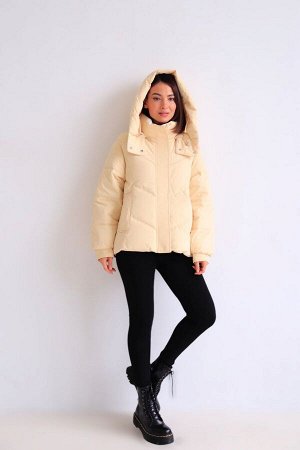 Куртка + ДЛИНА: 61 (+-3) см.
+ СОСТАВ: ПЭ 100%; подклад: ПЭ 100%; утеплитель: 150 г/м
+ ПАРАМЕТРЫ МОДЕЛИ: 81/60/91, рост модели 165 см.
+ ОБРАЗЕЦ НА МОДЕЛИ: