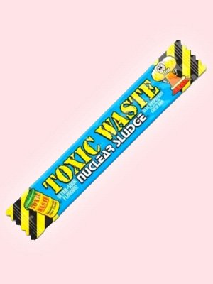 Кислая жевательная конфета Toxic Waste Nuclear Sludge Bar / Токсик Вест со вкусом малины 20 гр