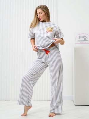 Костюм женский с брюками
