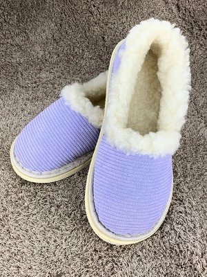Теплые и комфортные женские домашние тапочки бабуши из вельвета с мехом. Фиолетовый цвет