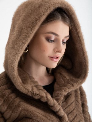 Женская искусственная шуба