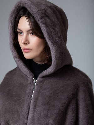 Женская искусственная шуба