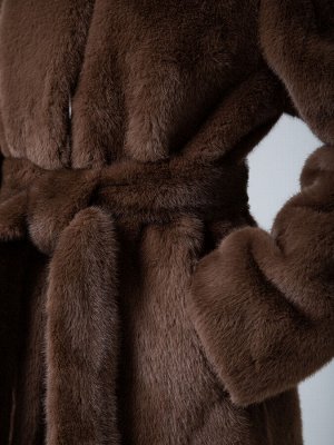 Женская искусственная шуба