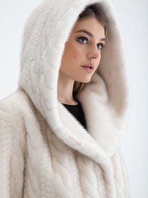 Женская искусственная шуба