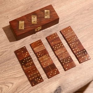 Игра настольная «Домино», в шкатулке, 20x7.5x5 см, дерево шишам