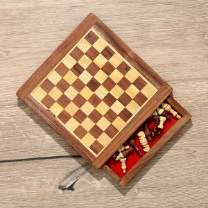 Шахматы магнитные, 20.5x20.5x3.5 см, дерево шишам