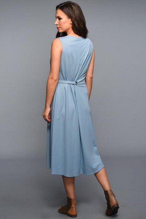 Платье Платье Teffi style 1334 голубое 
Состав ткани: Вискоза-48%; ПЭ-6%; ПА-46%; 
Рост: 164 см.

Платье женское полуприлегающего силуэта, без подкладки. Перед цельный ассиметричный. В боковых швах к