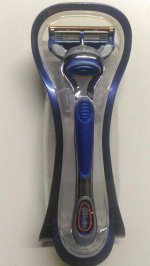 Gillette станок Fusion с 1 кассетой на большой подставке, упаковка ЗИП-ПАКЕТ