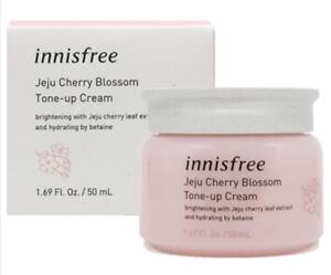 INNISFREE Jeju Cherry Blossom Tone-up Cream Крем выравнивающий тон кожи с экстрактом вишневых цветов 50млк