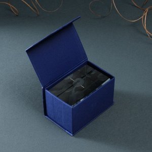 Фигурка стекло прямоугольник «Бокал и вино», 5x5x8 см