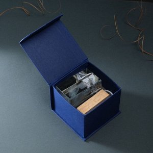 Фигурка светящаяся стекло «Прямоугольник. Мыслитель», подставка дерево, USB, 7x7x10