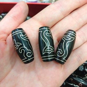 Бусина Дзи с инкрустацией серебра 3см