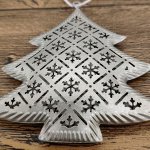 Украшение подвесное металлическое с узором 9 см