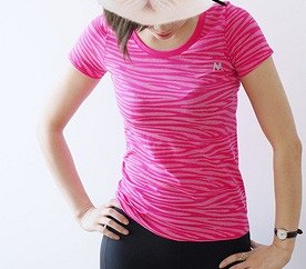 Спортивная футболка с принтом,розовый