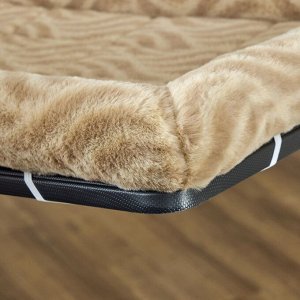 Лежанка MidWest Deluxe Wave Bed для собак и кошек меховая 70,5х53х7,5 см, цвет песочный