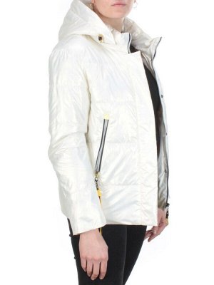 8262 WHITE Куртка демисезонная женская BAOFANI (100 гр. синтепон)
