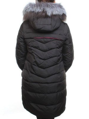 163-096 BLACK Пальто зимнее женское (холлофайбер, натуральный мех чернобурки)