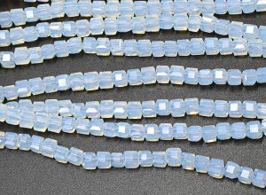 Бусины из лунного камня имитация кубик с гранями 4мм, 40см, 97 бусин