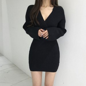 Платье теплое, вязаное, короткое, длинный рукав