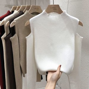 Свитер с открытыми плечами