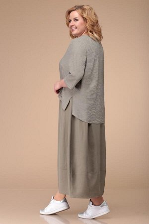 Комплект Комплект Linia-L А-1723 
Рост: 164 см.

Повседневный текстильный 2-х предметный комплект (платье, туника) в стиле бохо. Туника свободного кроя А-силуэта, рукав втачной короткий, с нагрудными