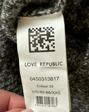 Свитер LOVE REPUBLIK. Новый