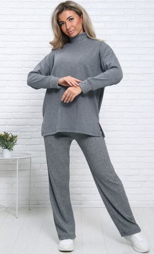 Костюм женский