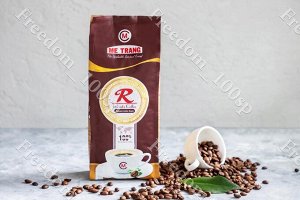 Зерно Этот вид кофе вьетнамцы называют кофе Voi. Robusta сделал Вьетнам самым крупным экспортером этого сорта кофе во всем мире. Зерна коричневого цвета, ароматные и интенсивно насыщенные вкусом, прис