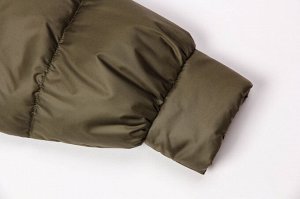 Куртка Стильная и модная куртка оверсайз с опушкой из искусственного меха - это очень выгодная покупка и прекрасный способ утеплиться в холодное время года. Любительницы привлечь к себе внимание выбир