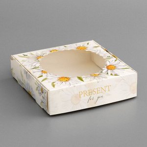 Коробка подарочная сборная с окном, упаковка, «Презент», 11.5x11.5x3 см