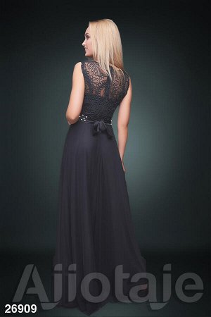 Вечернее платье черного цвета с воздушной юбочкой