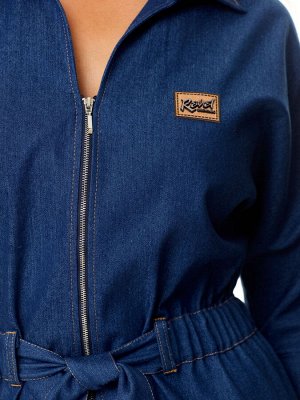 Платье Платье VI.ORO VR-1145 деним 
Состав: Вискоза-24%; Хлопок-70%; Эластан-6%;
Сезон: Осень-Зима
Рост: 170

Модель отшивается под заказ. 10-14 дней.Платье женское полуприталенного силуэта, заужено 