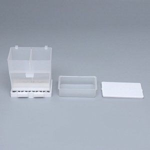 Автокормушка для птиц Пижон 8,5 х 8 х 15,4 см, белая 7