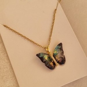Кулон на цепочке бабочка, цвет цепочки: золотистый, бабочка цвет: черный, голобой, сиреневый, 516, арт. 001.566