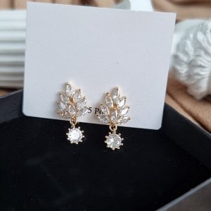Клипсы с сияющими камнями, покрытие под золото, арт.606.849