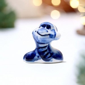 Фигурка фарфор гжель «Змейка в шляпе», 3.5x4 см