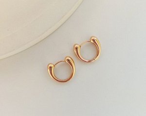 Серьги Вставка: Без вставок
Материал изделия: ювелирный сплав
Размер: 1.5 см
Вид(модель) сережек: Английский замочек

Красивые серьги с благородными цирконами изготовлены из специального гипоаллерге