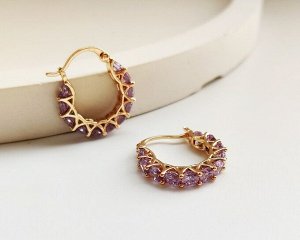 Серьги Вставка: Циркон
Материал изделия: ювелирный сплав
Размер: 2 см
Вид(модель) сережек: Английский замочек

Красивые серьги с благородными цирконами изготовлены из специального гипоаллергенного ю
