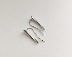 Серьги Вставка: Без вставок
Материал изделия: ювелирный сплав
Размер: 2 см
Вид(модель) сережек: Петля

Красивые серьги с благородными цирконами изготовлены из специального гипоаллергенного ювелирног