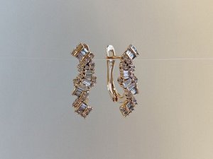 Серьги Вставка: Циркон
Материал изделия: ювелирный сплав
Размер: 2 см
Вид(модель) сережек: Английский замочек

Красивые серьги с благородными цирконами изготовлены из специального гипоаллергенного ю