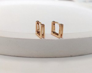 Серьги Вставка: Без вставок
Материал изделия: ювелирный сплав
Размер: 0.9 см
Вид(модель) сережек: Кольца

Красивые серьги с благородными цирконами изготовлены из специального гипоаллергенного ювелир