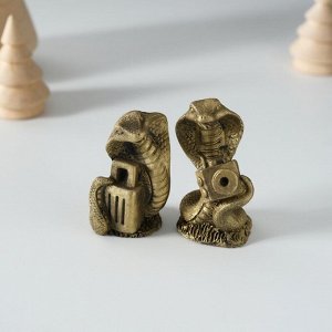 Фигурка полистоун «Кобра с увлечением», 4x3x5 см, МИКС